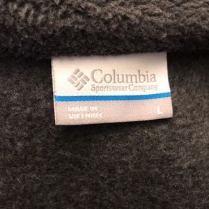 Women’s Columbia grey zip up